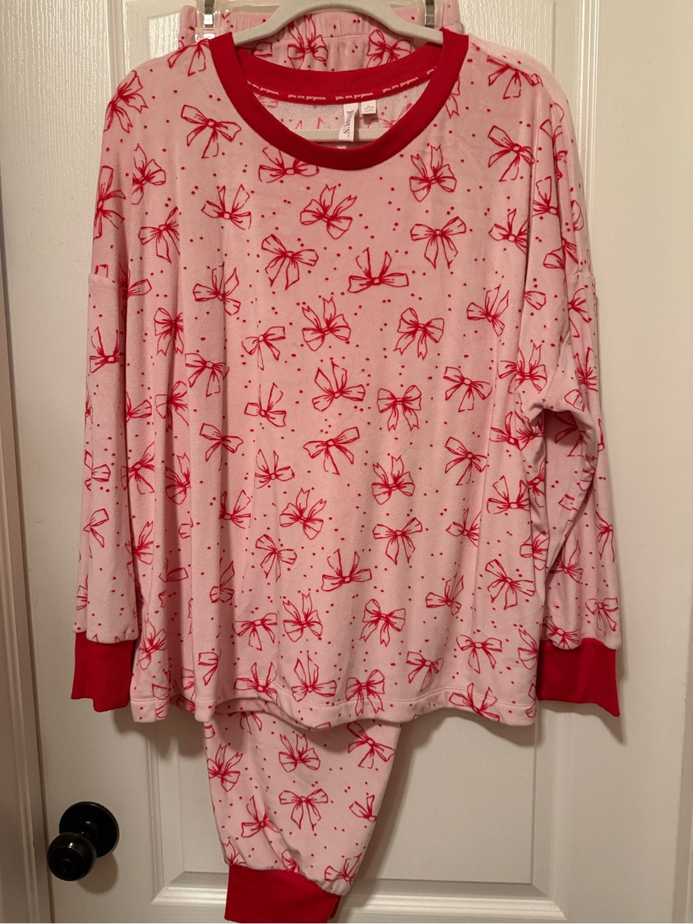 Women's Pink Bow-Print Long Sleeve Pajama Set - Red Trim